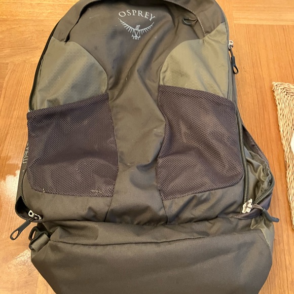 Osprey Men's Backpack - Black and Olive - Picture 1 of 11